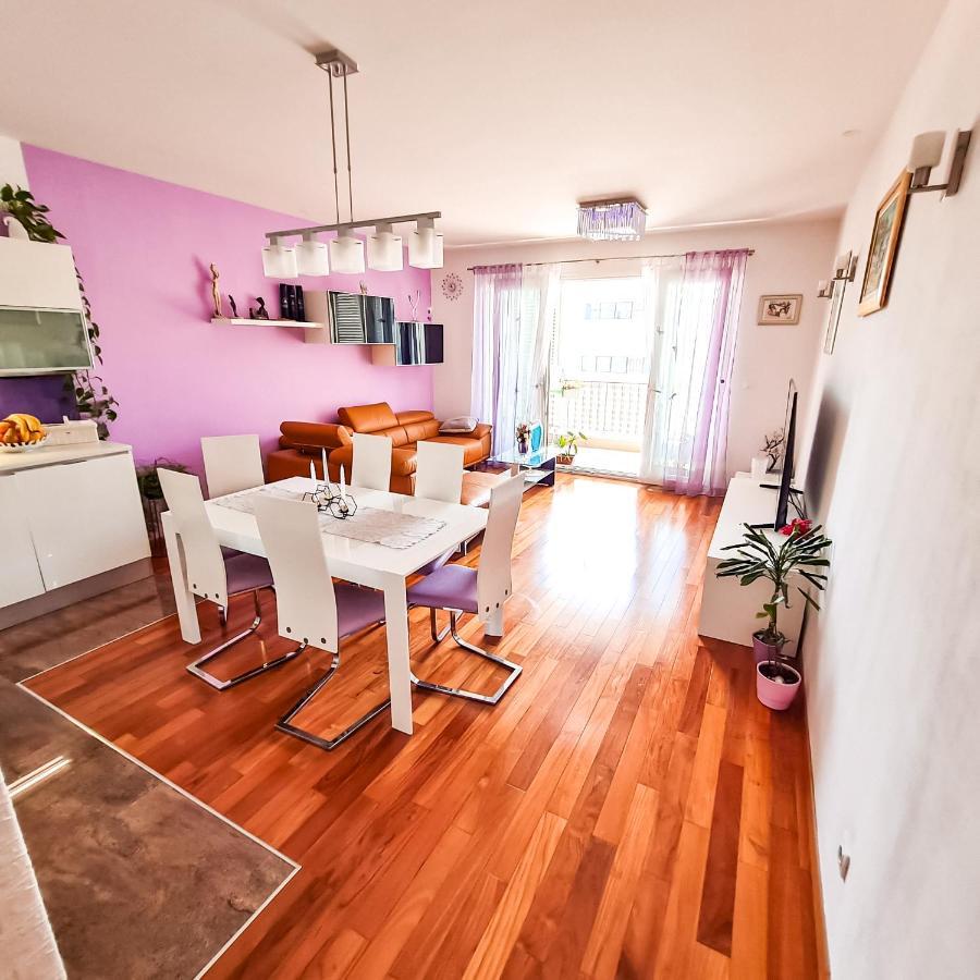 Apartment Azure *Close To The Beach Split Kültér fotó